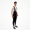 Cuissard technique noir avec bretelles, idéal pour le cyclisme, porté par un mannequin.