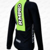 Veste technique noire avec empiècements verts, personnalisée avec logo sur le dos.