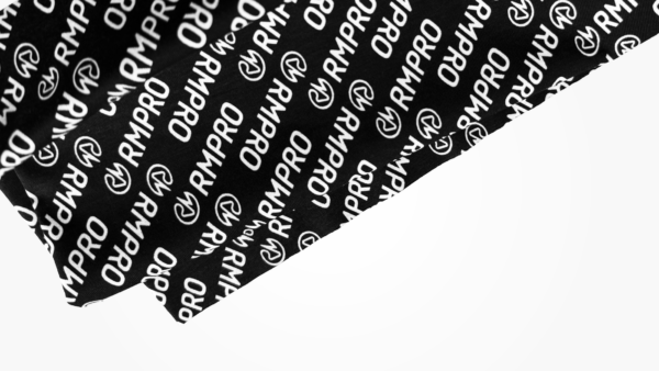 Tour de cou noir avec imprimé logo RMPRO.