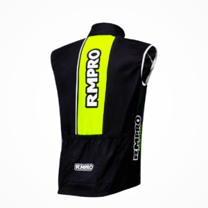 Gilet technique noir avec bande fluo personnalisée, conçu pour le cyclisme.