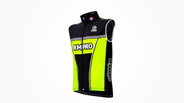Gilet de cyclisme noir et jaune fluo avec zipp et logos personnalisés.