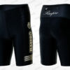 Cuissard technique noir avec poche zippée et branding visible pour des vêtements de cyclisme personnalisés.