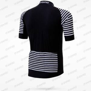 Maillot de cyclisme noir avec manches à rayures blanches et poches arrière, design technique personnalisé.