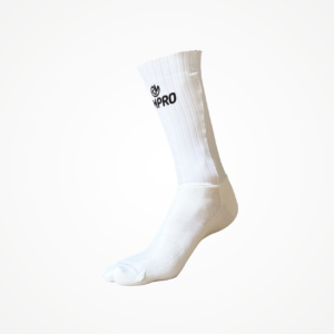 Chaussette technique blanche avec logo RMPRO, idéale pour le cyclisme et le running.