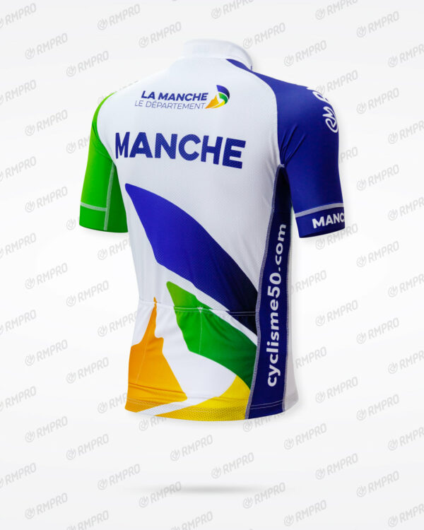 Maillot de cyclisme personnalisé aux couleurs de La Manche, avec motifs graphiques et logos visibles.