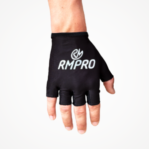 Gants de cyclisme noirs avec logo RMPRO, adaptés pour une meilleure adhérence et confort en course.